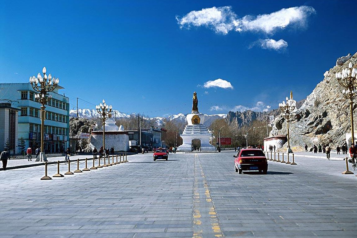 Lhasa to Kathmandu Bike Tour